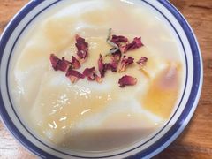 -云阿蛮云南生烫牛肉米线(奉贤路店)