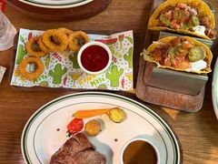 -Famous肥猫墨西哥音乐餐吧(五棵松华熙LIVE店)