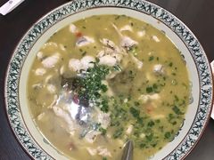 酸菜鱼-红娃川菜馆(宝云街店)