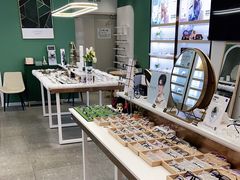 -无界眼镜MaxLess(南翔印象城店)