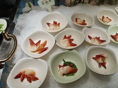 -腾阁自助餐厅(朝林广场店)