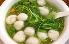 Fish Ball and Bok Choy Soup