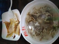 -肥叔锅贴(港澳广场店)