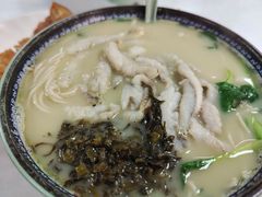 招牌黄鱼面-明呈黄鱼面馆(斜土路店)