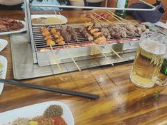 -哈尔滨小酒馆·鲜肉现穿自助烧烤(康新花园店)