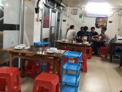 大堂-广味炭炉鸡煲(宝业路分店)