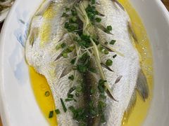 -品鲜村农家菜·阳澄湖大闸蟹(总店)