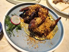避风塘乳鸽-点都德·毕德寮
