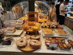 -罗森尼娜(德思勤店)