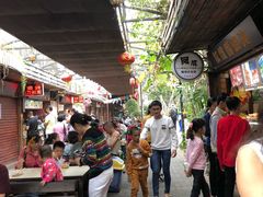 -万绿园