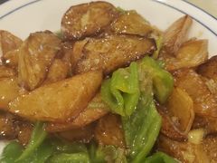 -鹤乡东北菜(崮山路店)