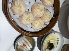 -馋三尺蟹粉小笼(人民广场店)