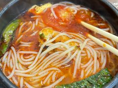 砂锅米粉-猪脑壳凉面(武陵源店)