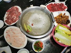 牛骨清汤锅底-官塘兄弟·潮汕牛肉店(官塘总店)