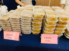 -荣誉海鲜酒楼(海湾店)