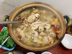 炭炉果鸡煲-威邵鸡煲(西华路总店)