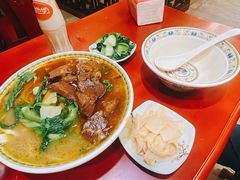 半筋半肉面-金杨拉面王小吃面馆·牛三宝面·红烧牛肉粉