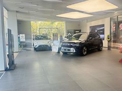 -上海浦东smart汽车全功能店(金桥店)