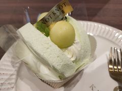 阿鲁斯·蜜瓜抱抱卷-KNOTKNOT珞珞·日式甜品(K11店)