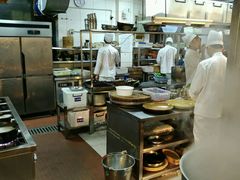 洁净的厨房-深山老屋(张江店)