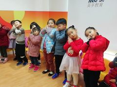 -英孚教育青少儿(银盆岭万达广场店)