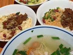 -周小波重庆小面·重庆名小吃(邹容路店)