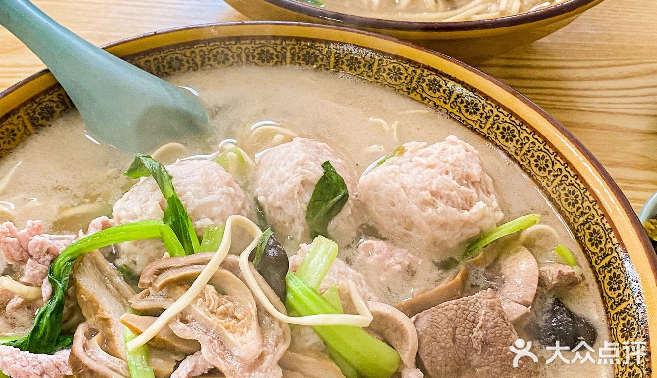 来六合一定要吃的腰肚面 20r超大一碗料超足