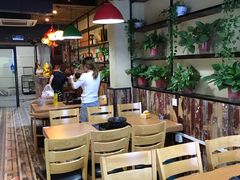 -陆记牛庄·碳锅龙虾烧烤(爱上花园店)