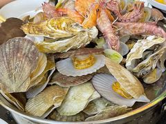 -鑫渔港海鲜本地菜·山海关浑锅(东戴河店)