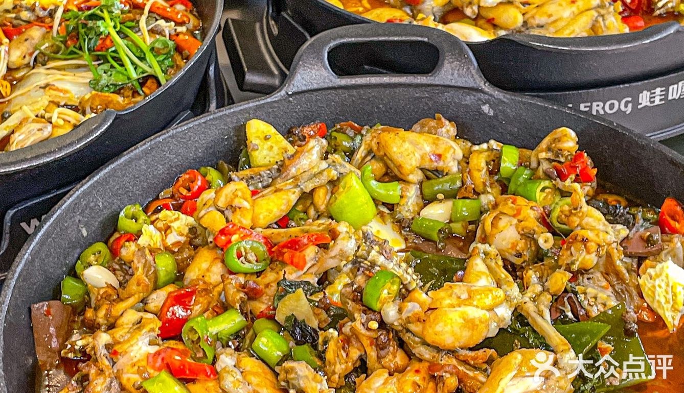 坐标南京，18r一只的巨大烤蛙真的会爱！！  