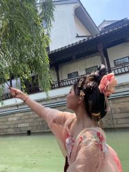 -一揽芳华汉服旗袍体验馆(拙政园店)