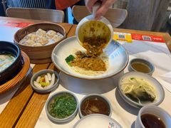 -馋三尺蟹粉小笼(人民广场店)