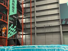 -极限PLAY运动娱乐新世界·团建派对潮玩休闲馆·室内蹦极高空游乐园