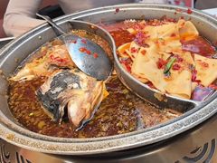 -阿瓦山寨·湘菜现炒·剁椒鱼头王(咸阳总店)