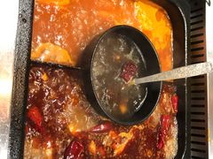 麻辣·养生鸳鸯锅-老牌坊云南鱼豆花火锅(爱建店)