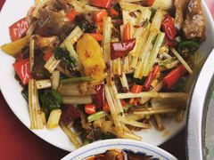 -谢老五跷脚牛肉·非遗传承店