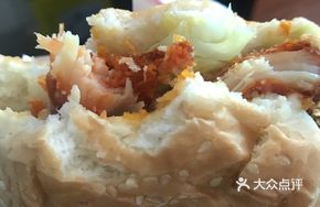 Chicken Leg Burger with Sichuan Pepper and Juice