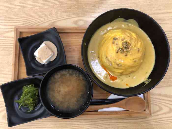 喜乐食堂-"位于万达金街,故里炸鸡旁的一家小店,之前.