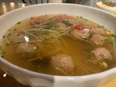 豆芽圆子汤-赤宴·川菜(玉林店)
