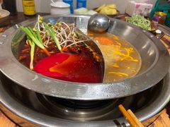 -四小区火锅·巷子里的重庆火锅(花照壁店)