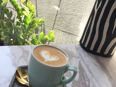 -UNI UNI(环亚凯瑟琳店)