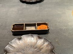 -铭牛烧肉·和牛海鲜自助(高新月牙湖店)