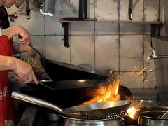 -廖哥泡椒兔(峨眉店)