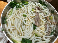-张家羊肉汤粉小吃店