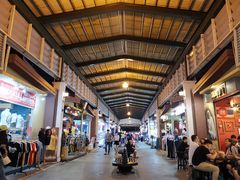 -席娜卡琳火车铁道夜市