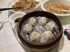 蟹粉小笼包-绿波廊(豫园店)