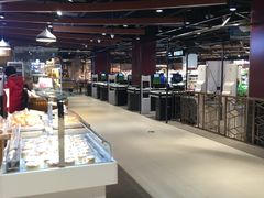 -中百仓储超市有限公司(越秀星汇维港店)