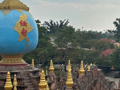 -一寨两国风景区