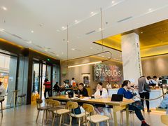 大堂-星巴克臻选(深圳龙华红山天虹店)