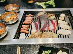 -臻牛烤肉